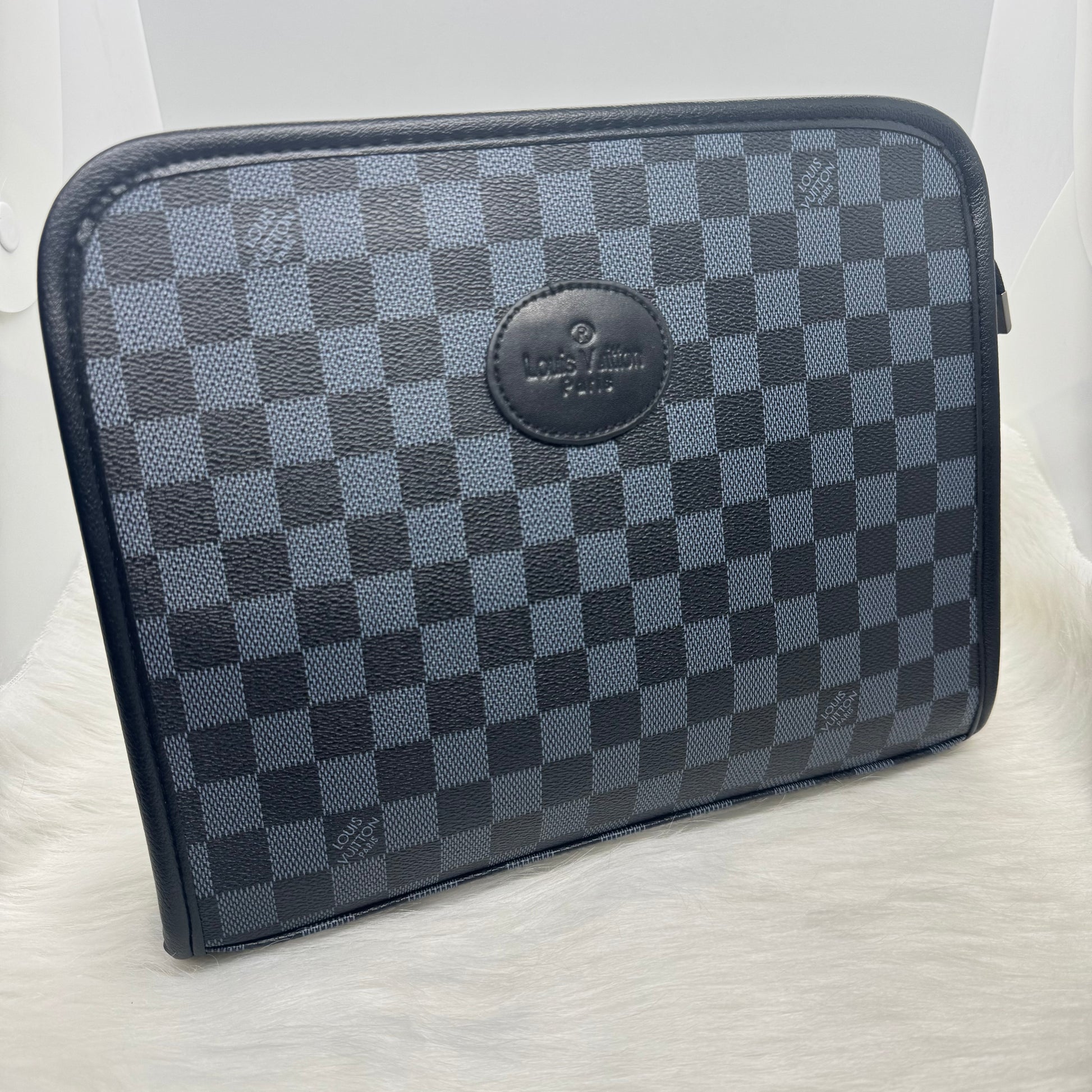 Louis Vuitton Keepall Clutch Bag |Black|