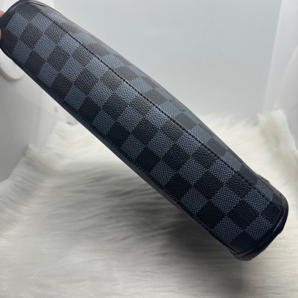 Louis Vuitton Keepall Clutch Bag |Black|