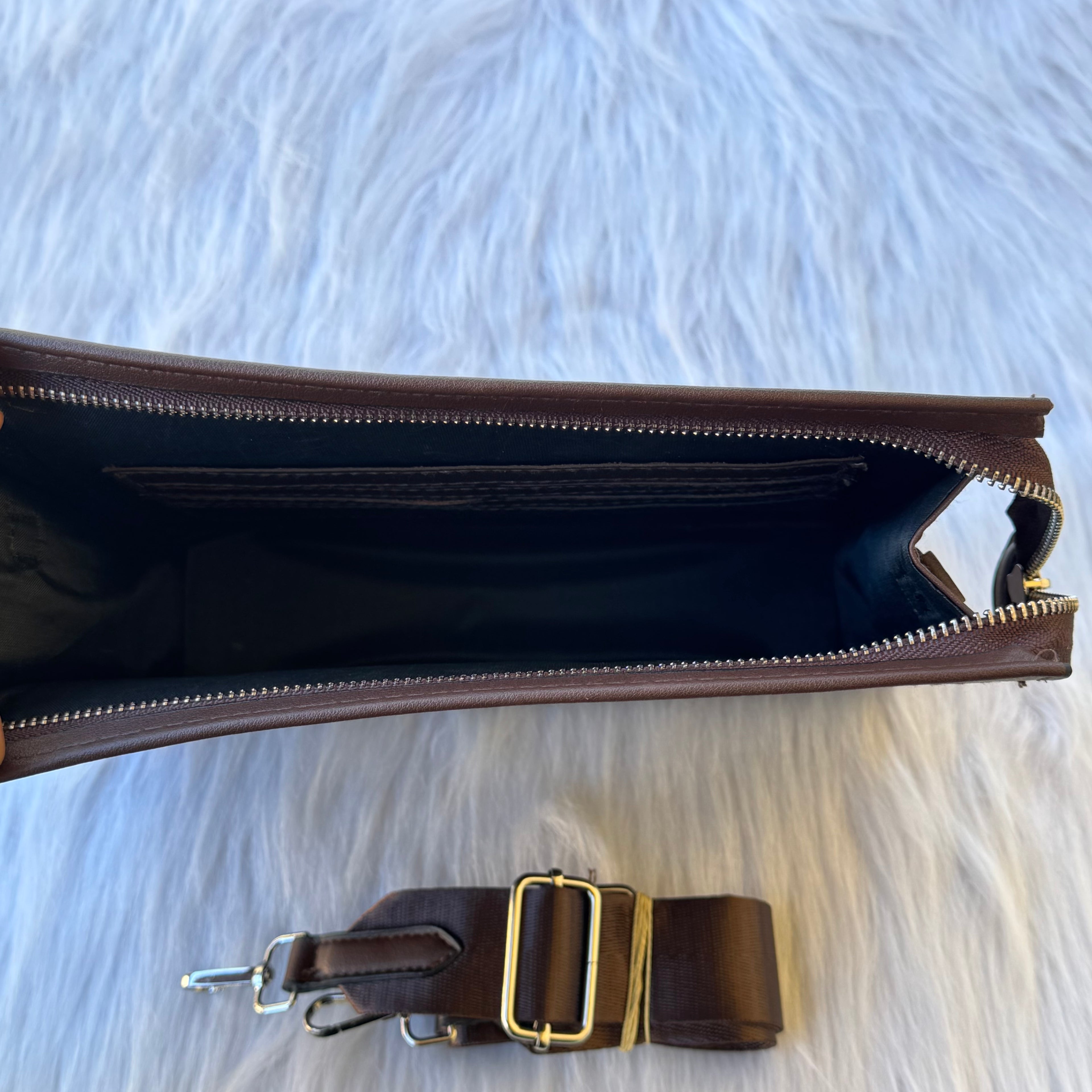 Louis Vuitton Clutch Bag |Brown|