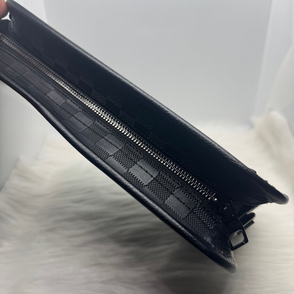 Louis Vuitton Keepall Clutch Bag |Black|