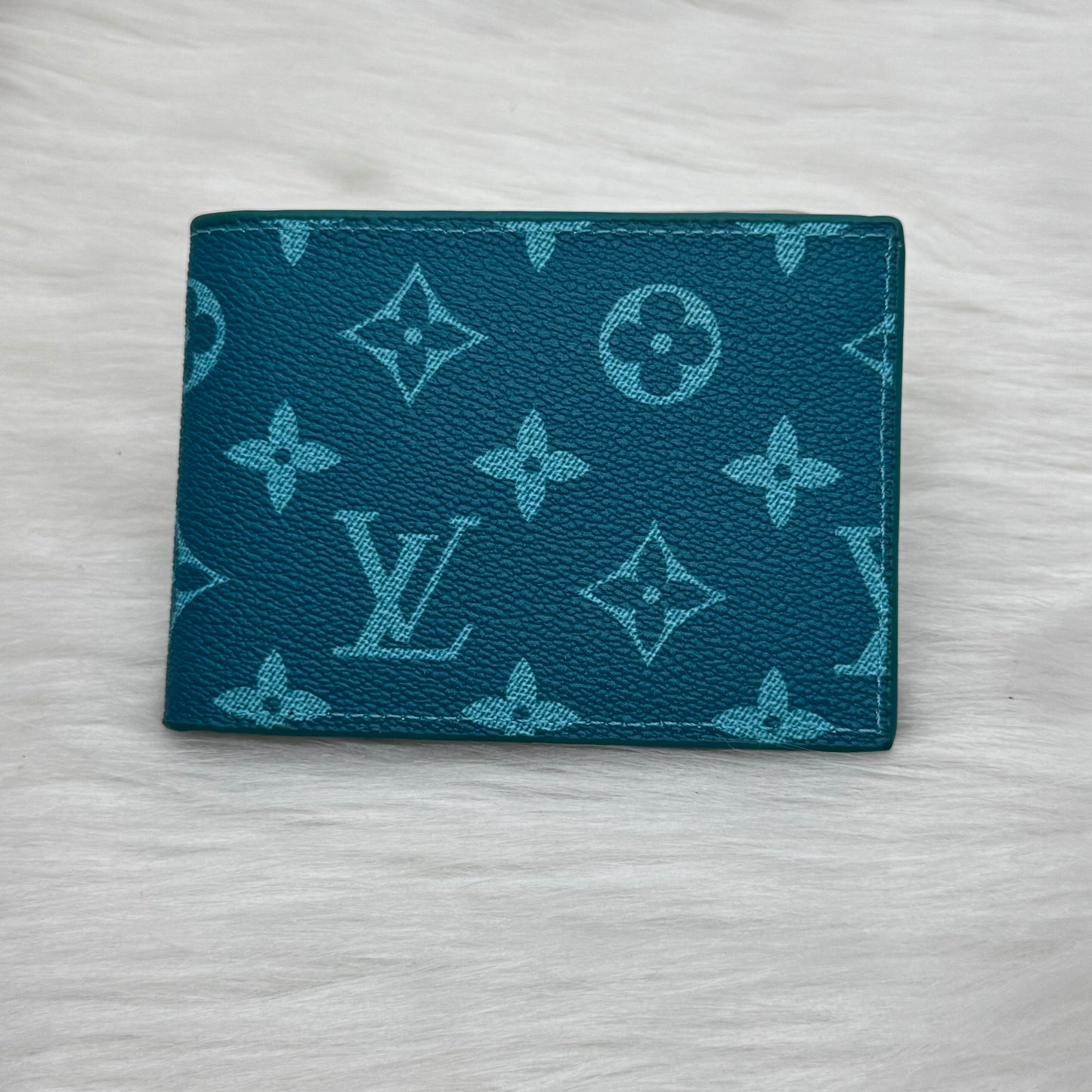 Louis vuitton wallet |Green|