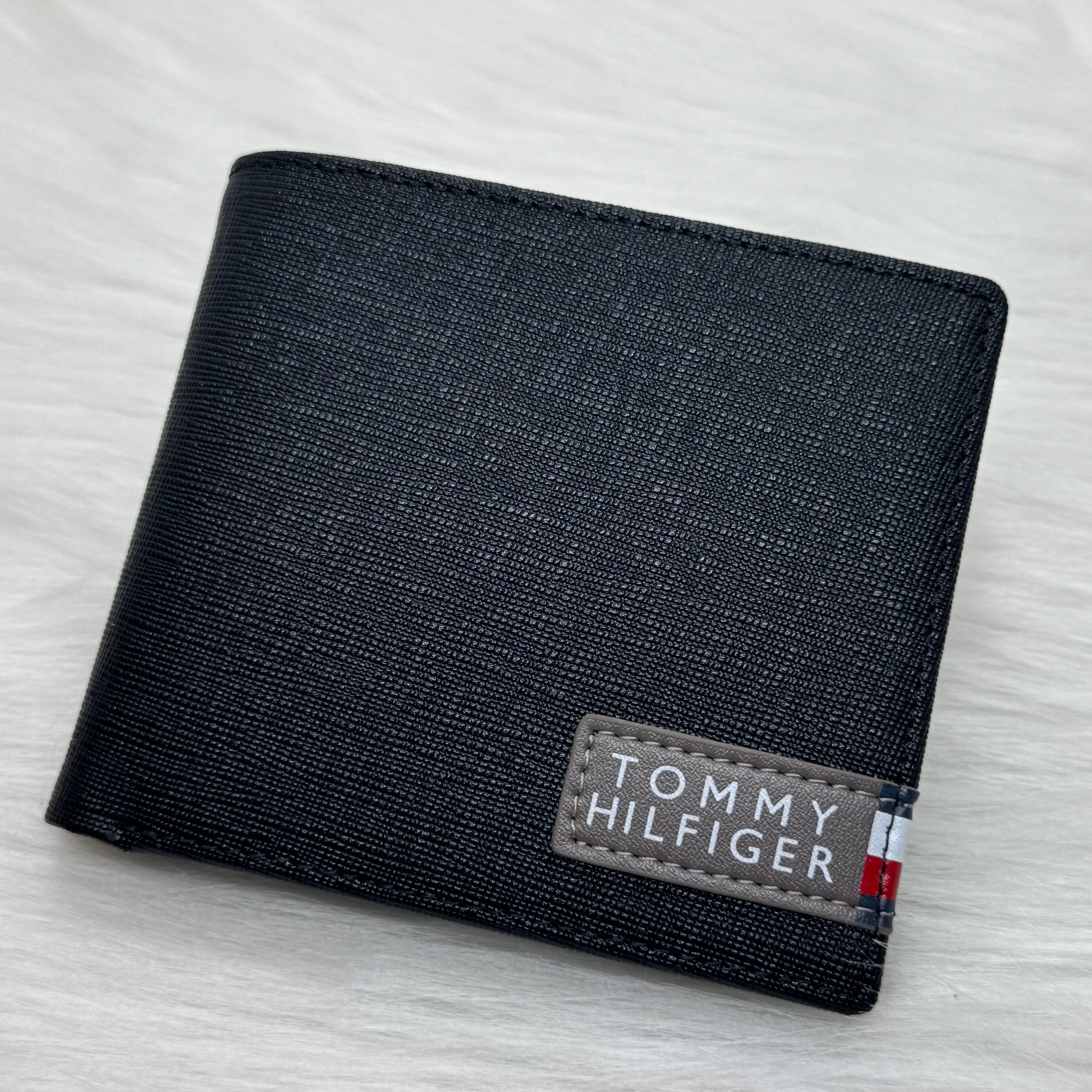Tommy Hilfiger Wallet |Black|
