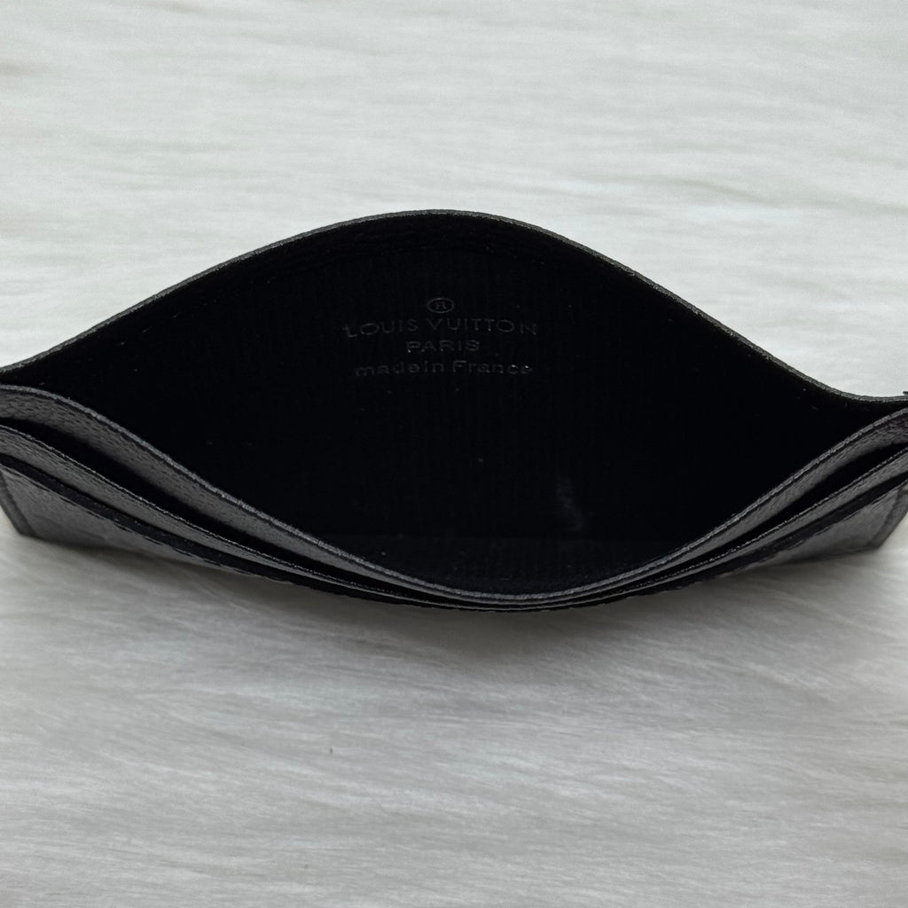 Louis Vuitton Card-Holder |Black Embossed Logo|