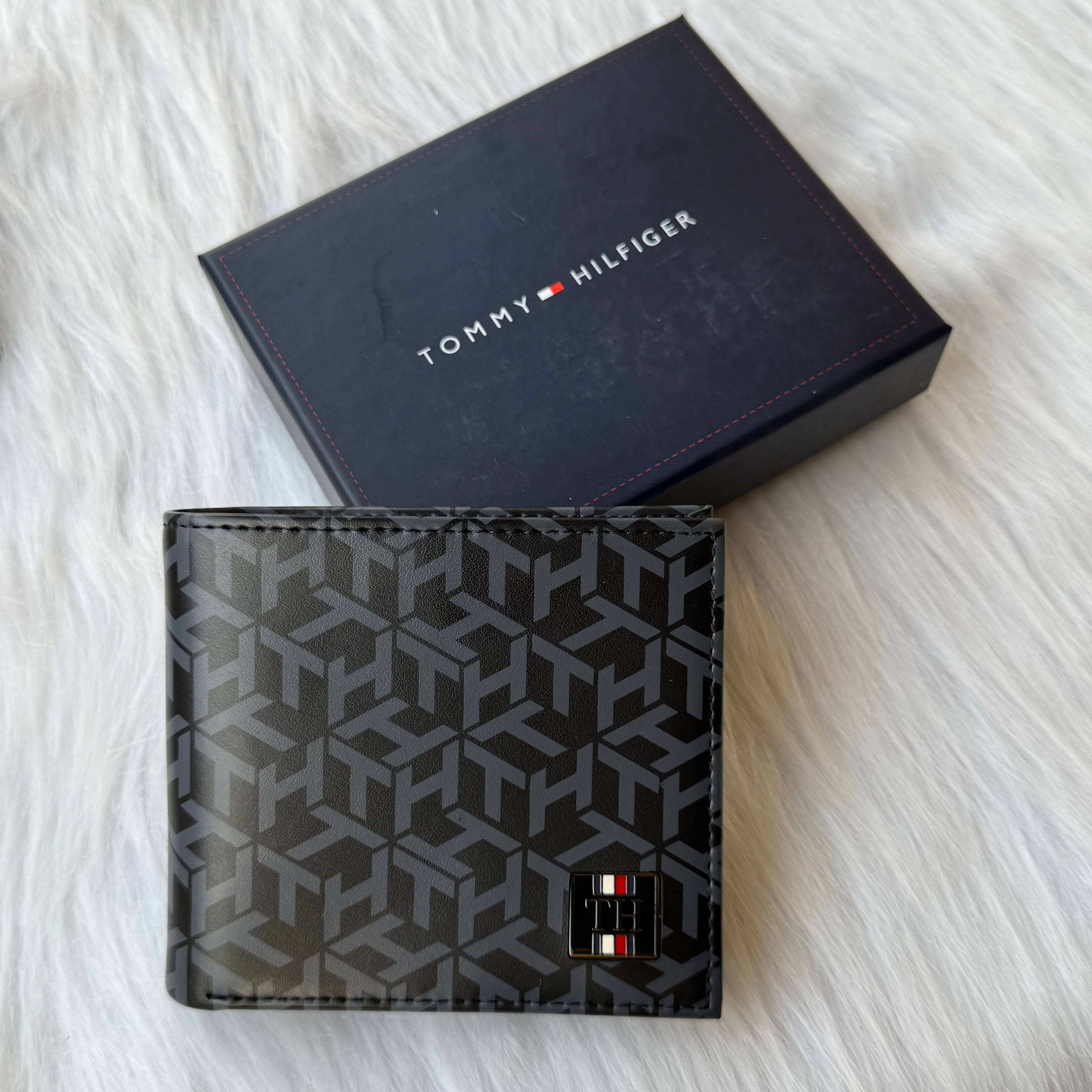 Tommy Hilfiger Franco Printed Wallet |Black|