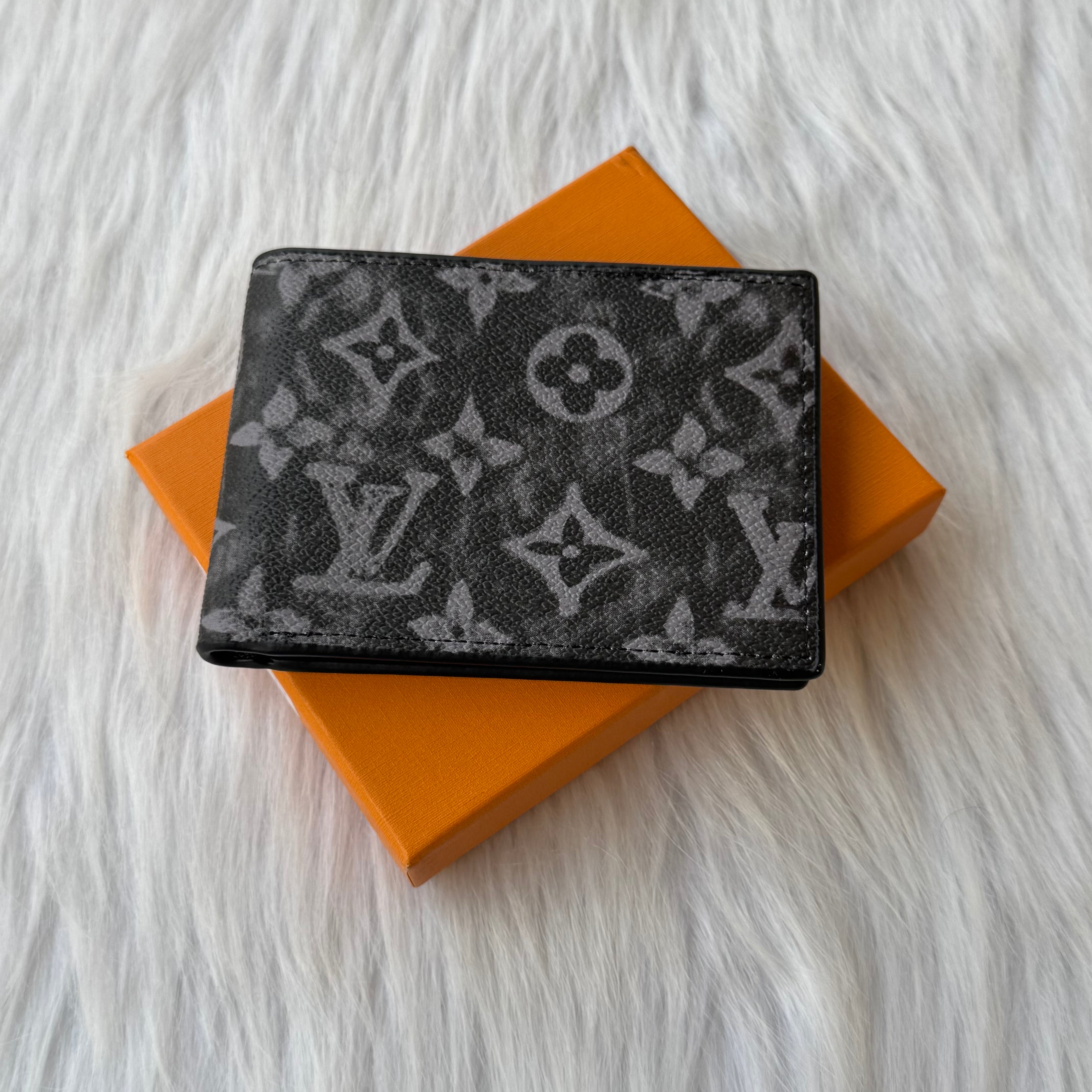 Louis vuitton wallet |Black|