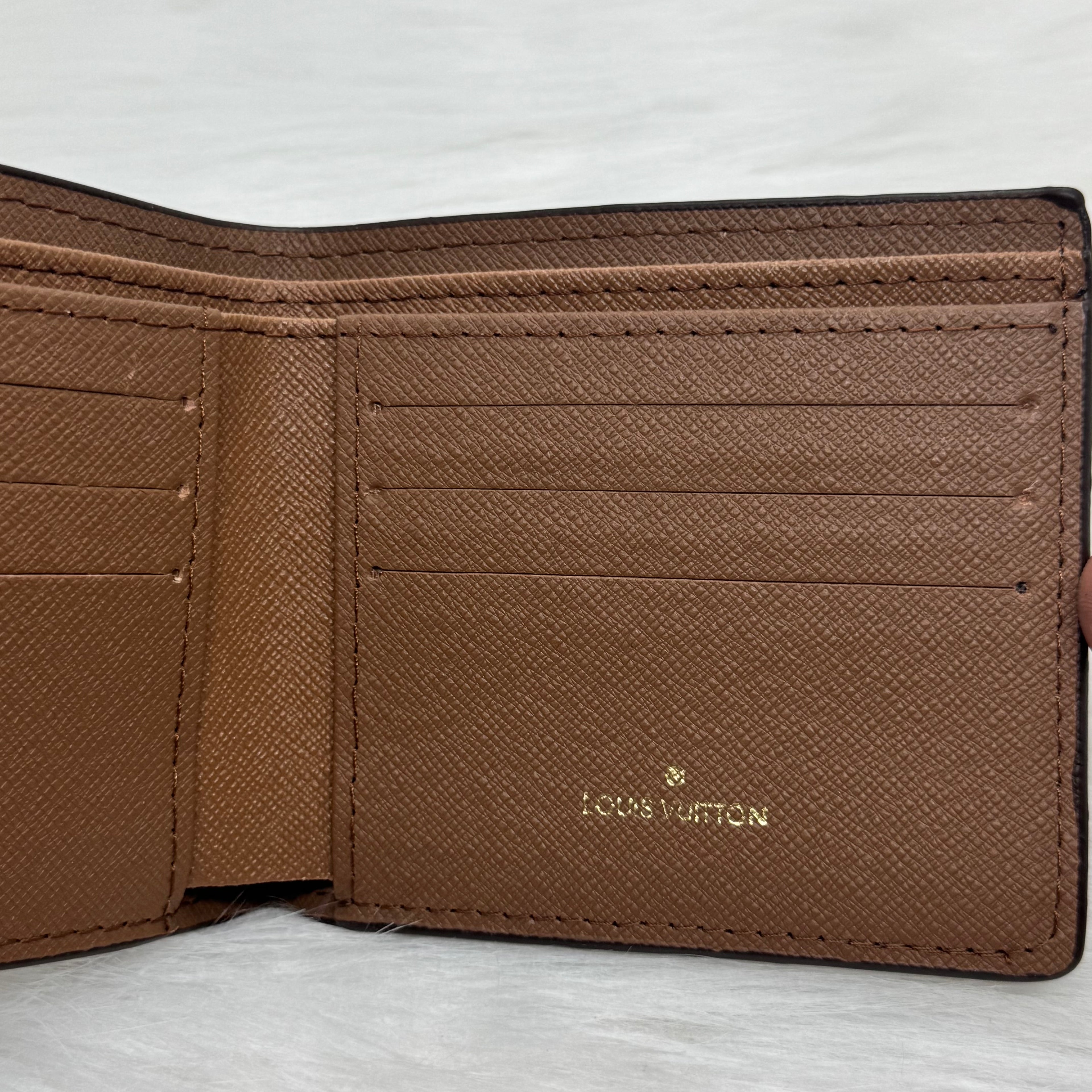 Louis Vuitton Wallet |Brown|