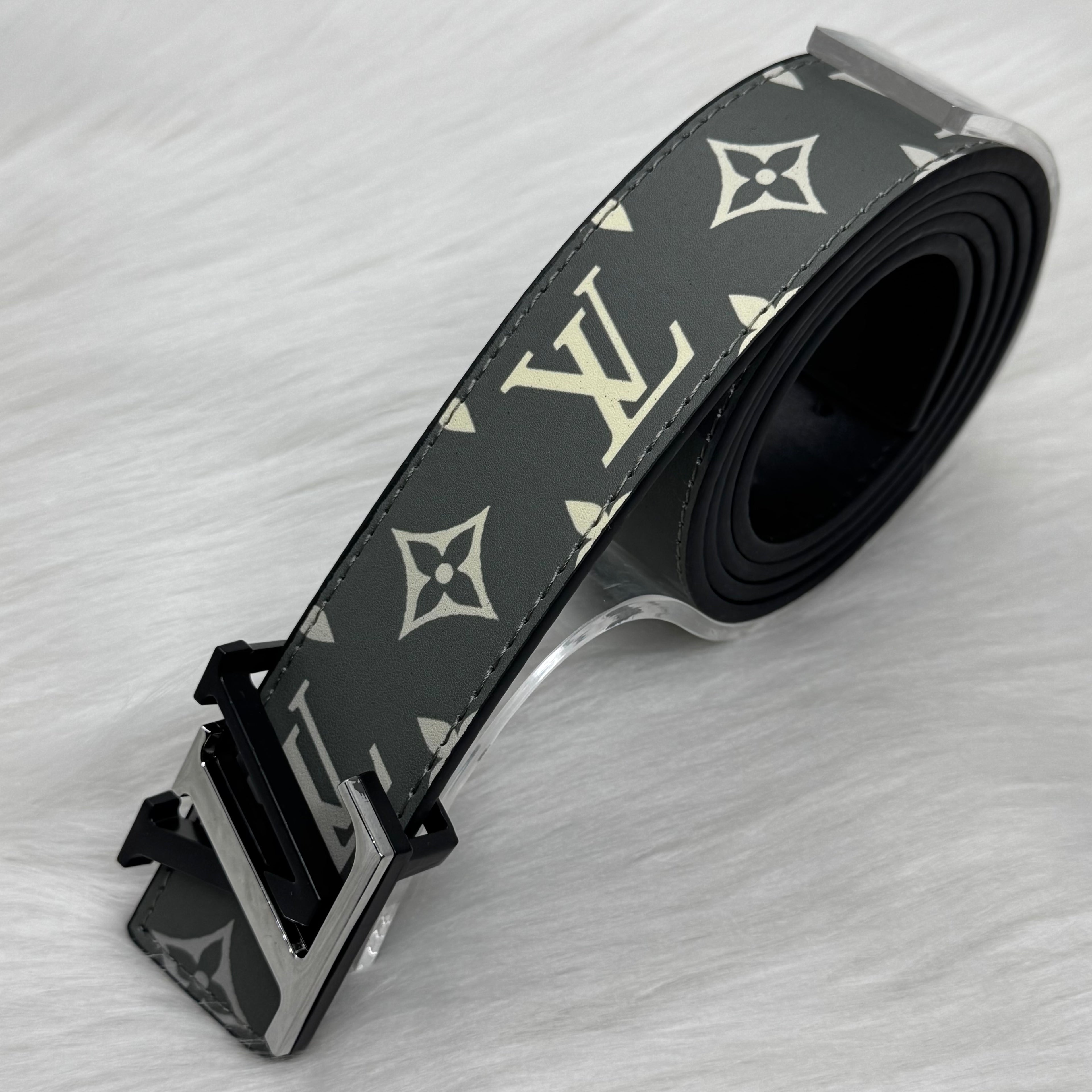 Louis Vuitton Belt |Dark Green|