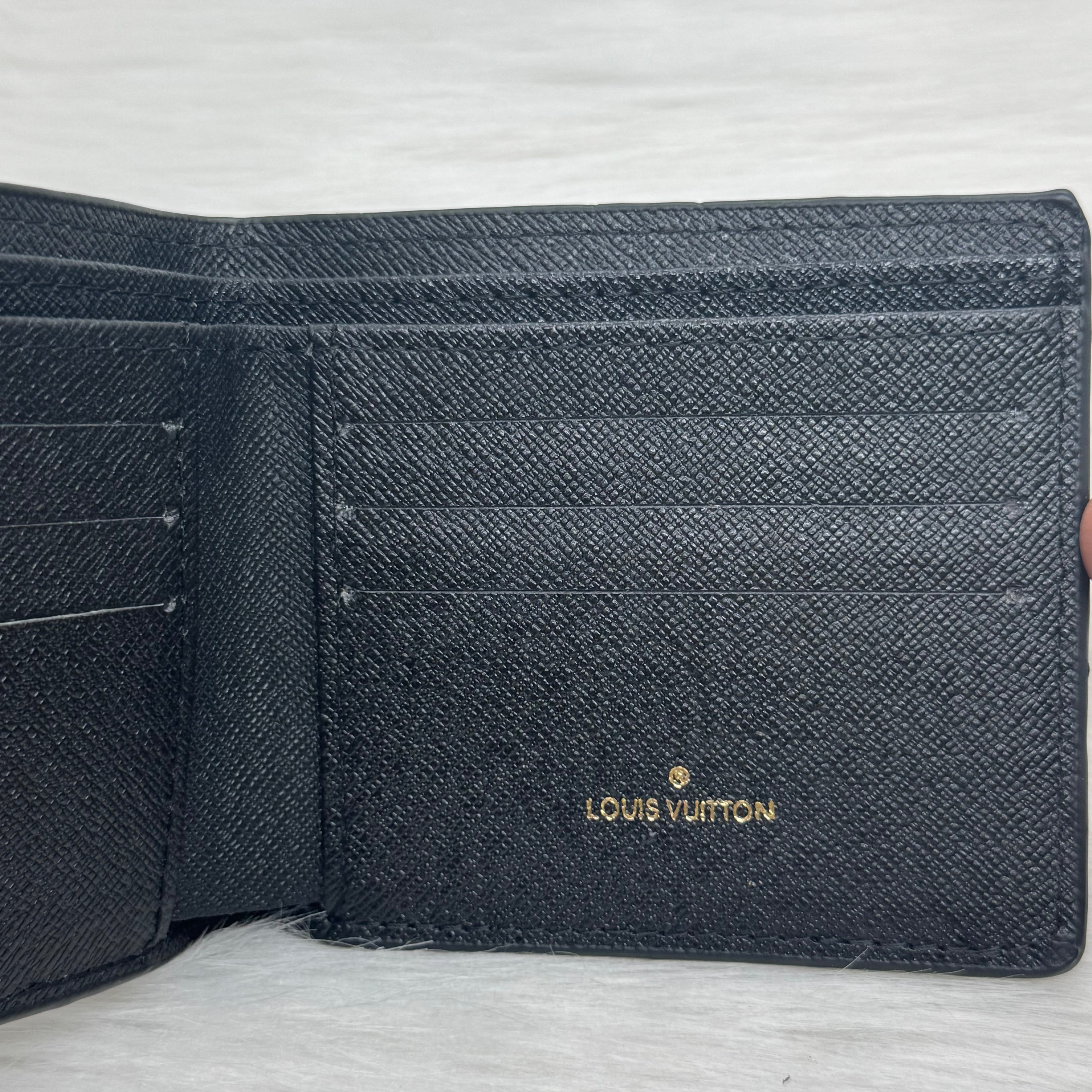 Louis Vuitton Wallet |Black|