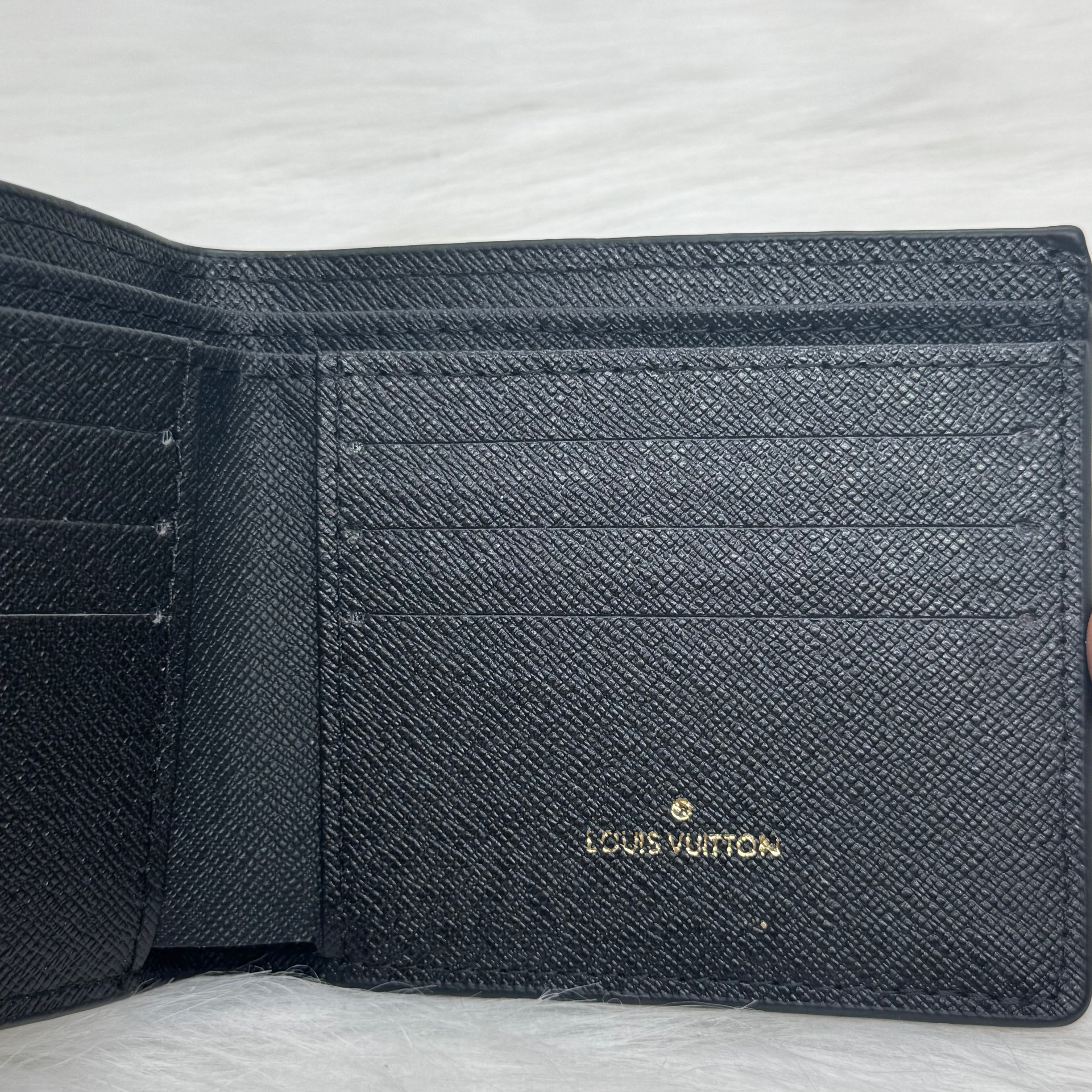 Louis Vuitton Wallet |Gray|