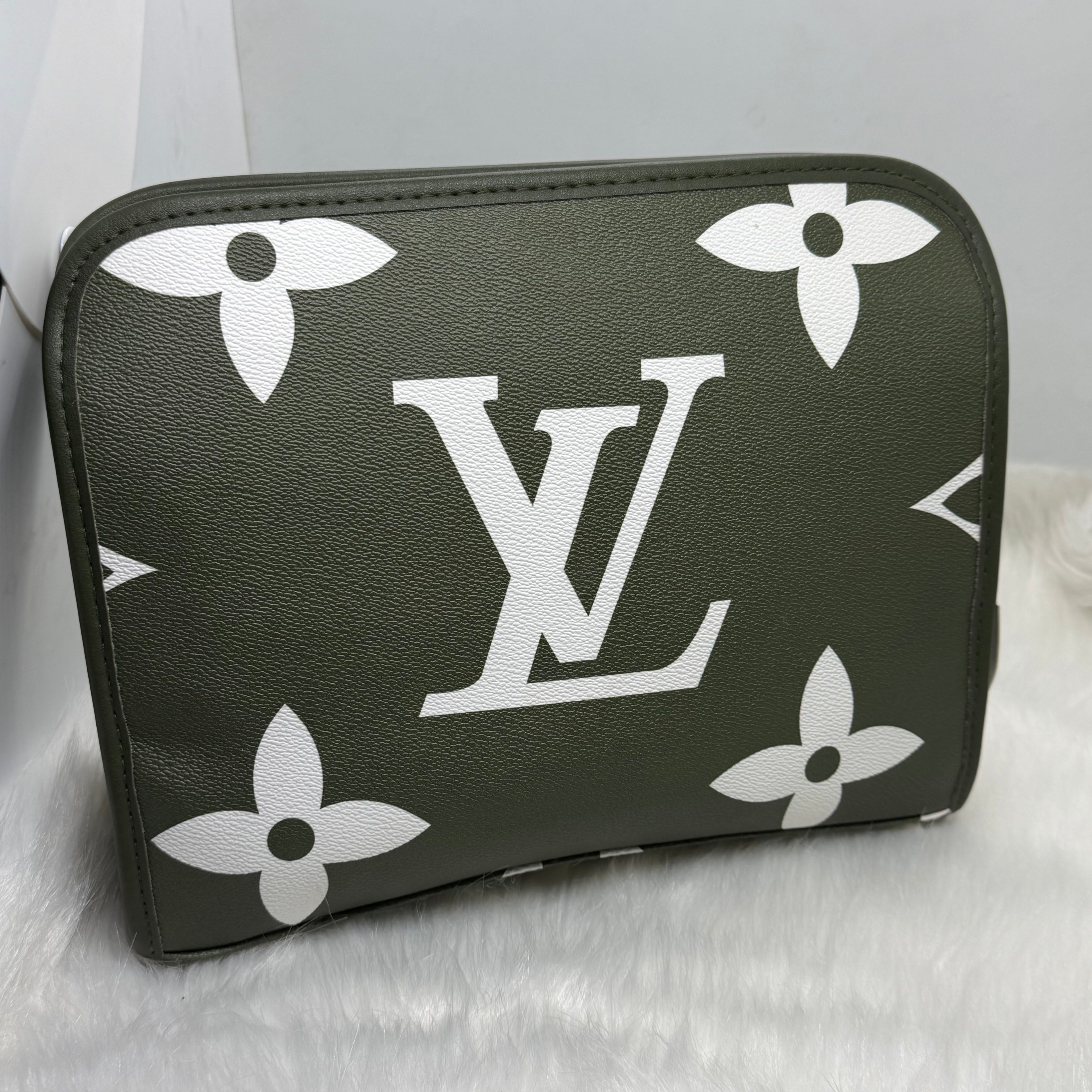Louis Vuitton Clutch Bag |Dark Green|