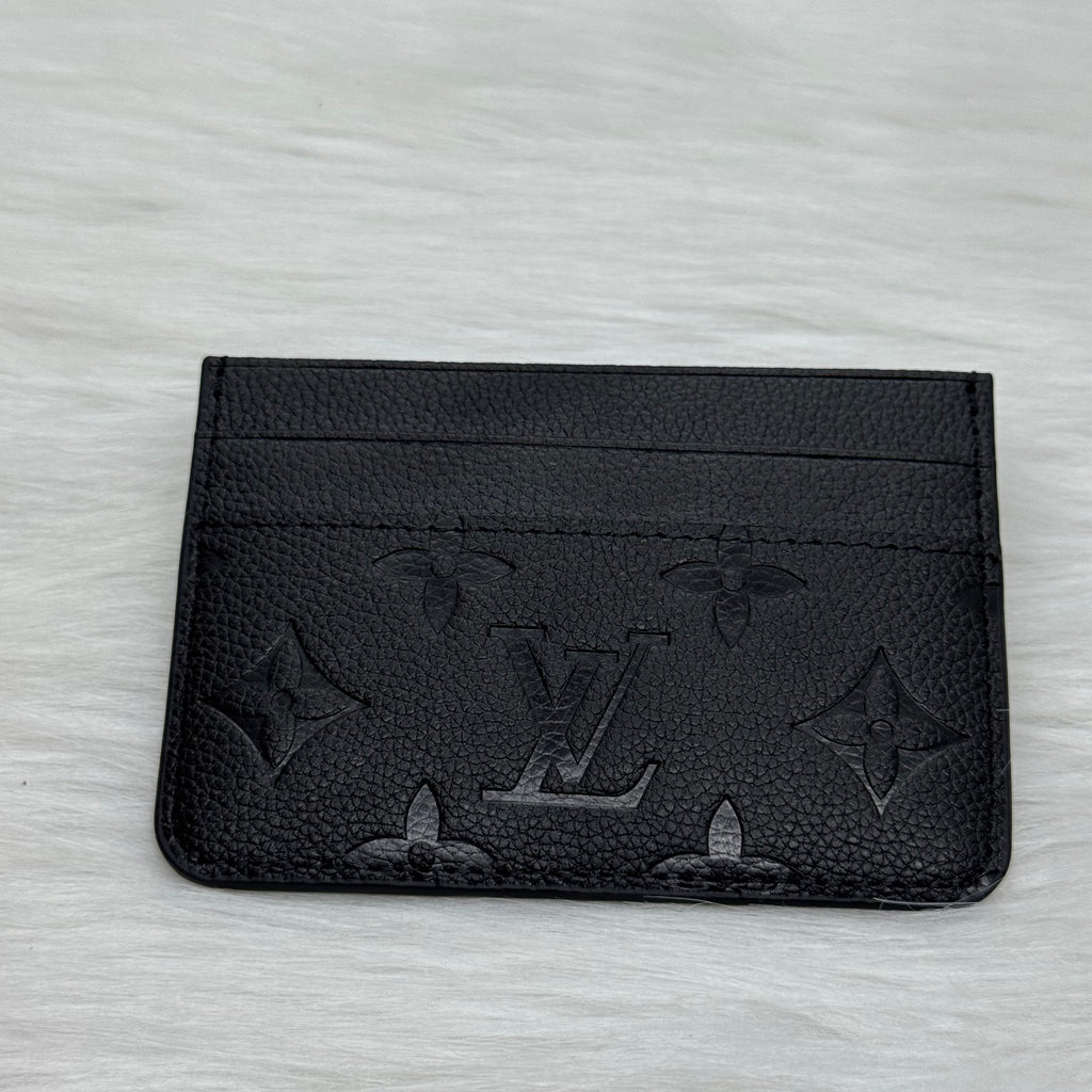 Louis Vuitton Card-Holder |Black Embossed Logo|