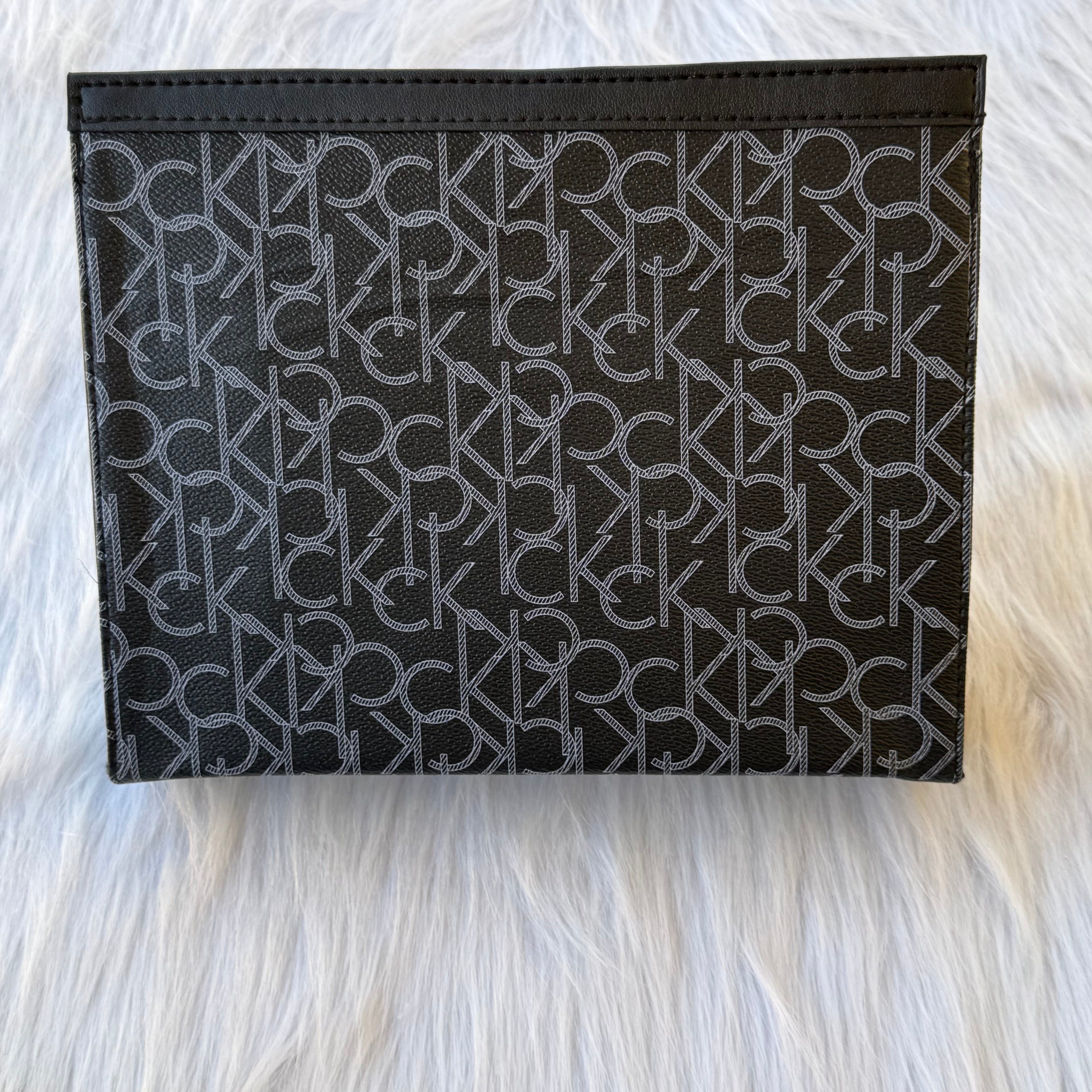 Calvin Klein Clutch Bag |Black|