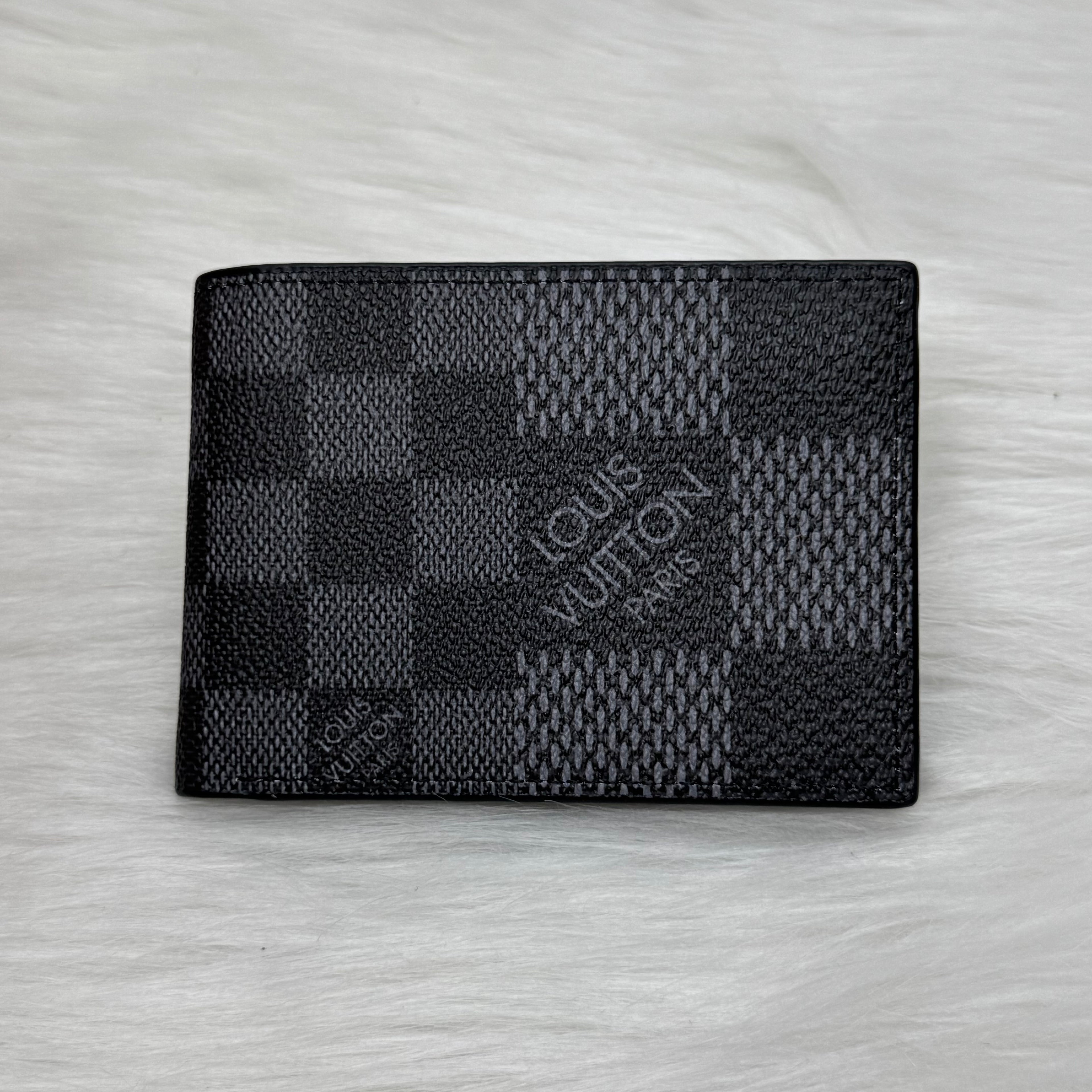 Louis vuitton wallet |Gray|