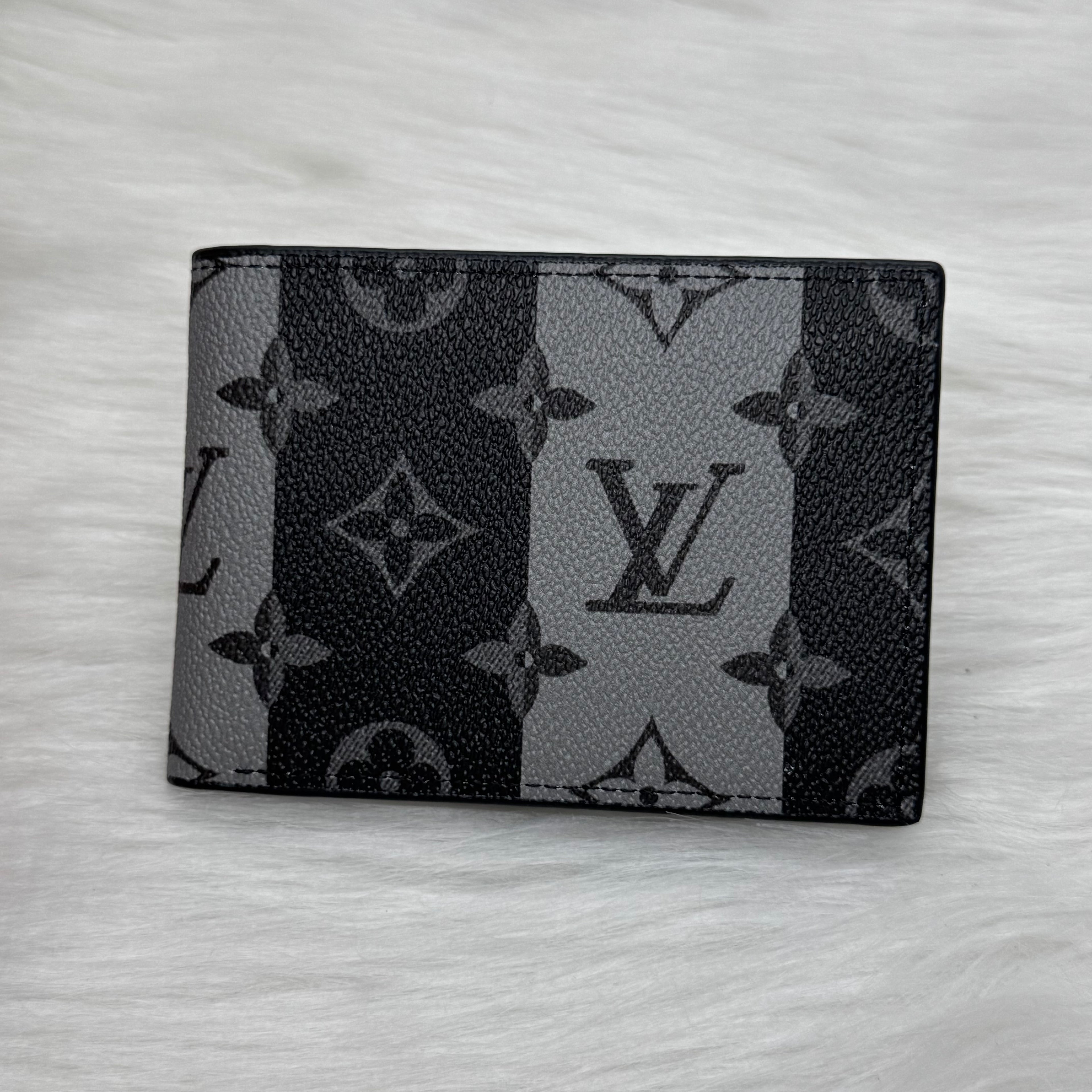Louis vuitton wallet |Black Gray|