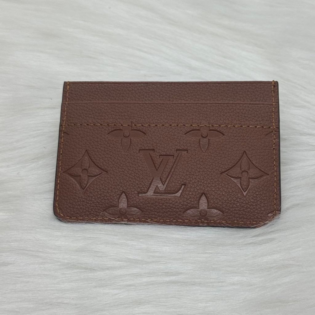 Louis vuitton Card-Holder |Embossed Logo|