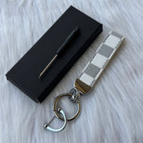 Louis Vuitton Key Medal |White|