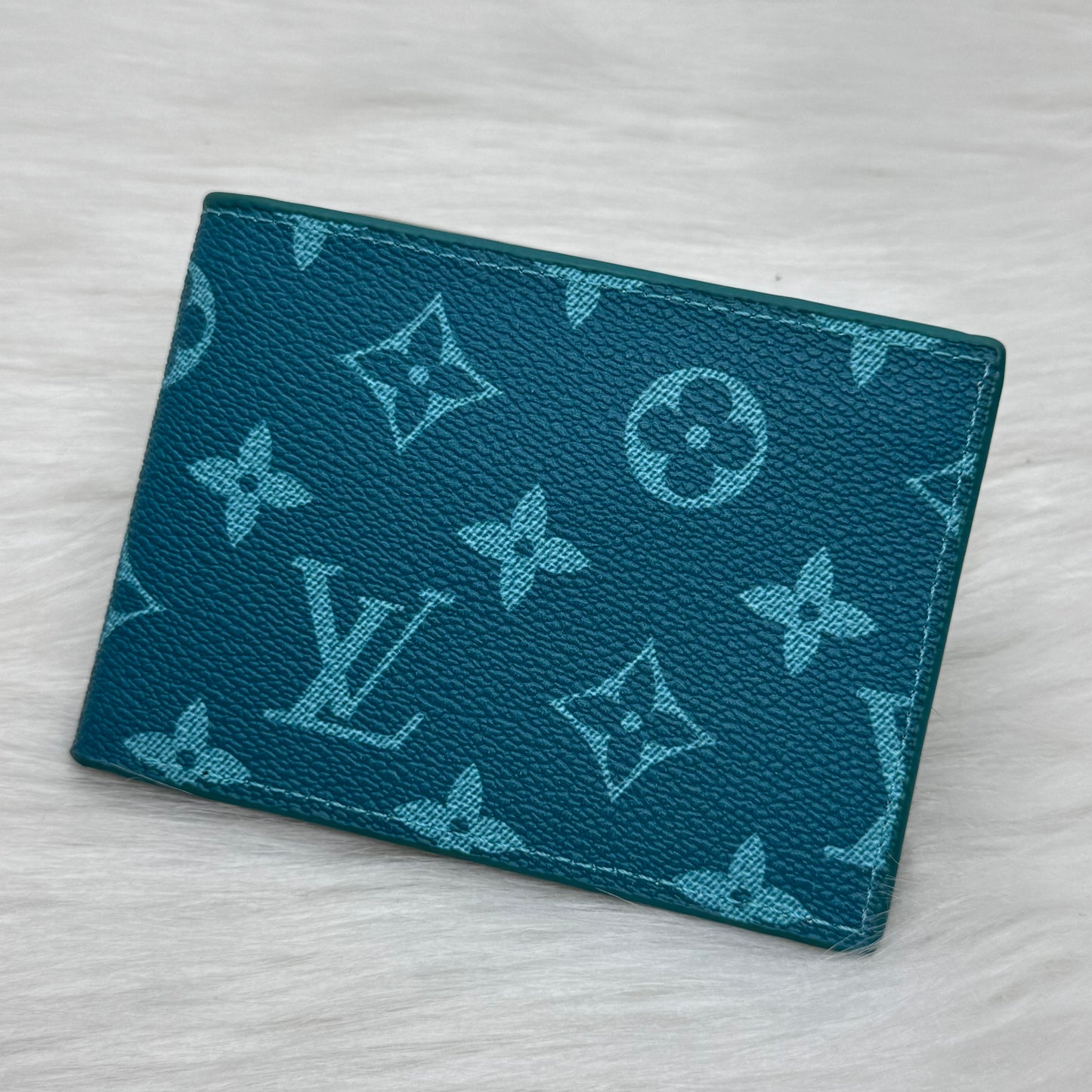Louis vuitton wallet |Green|