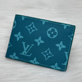 Louis vuitton wallet |Green|