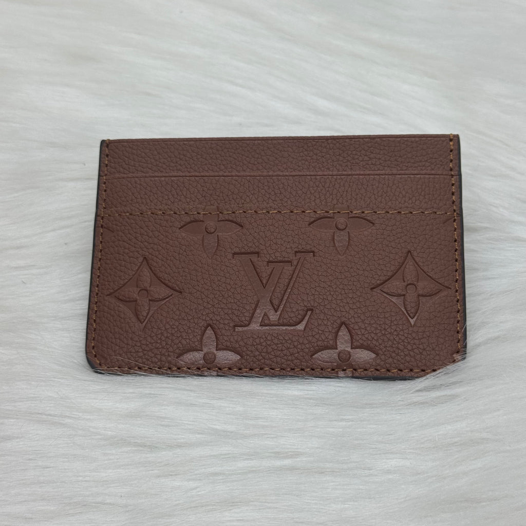 Louis vuitton Card-Holder |Embossed Logo|