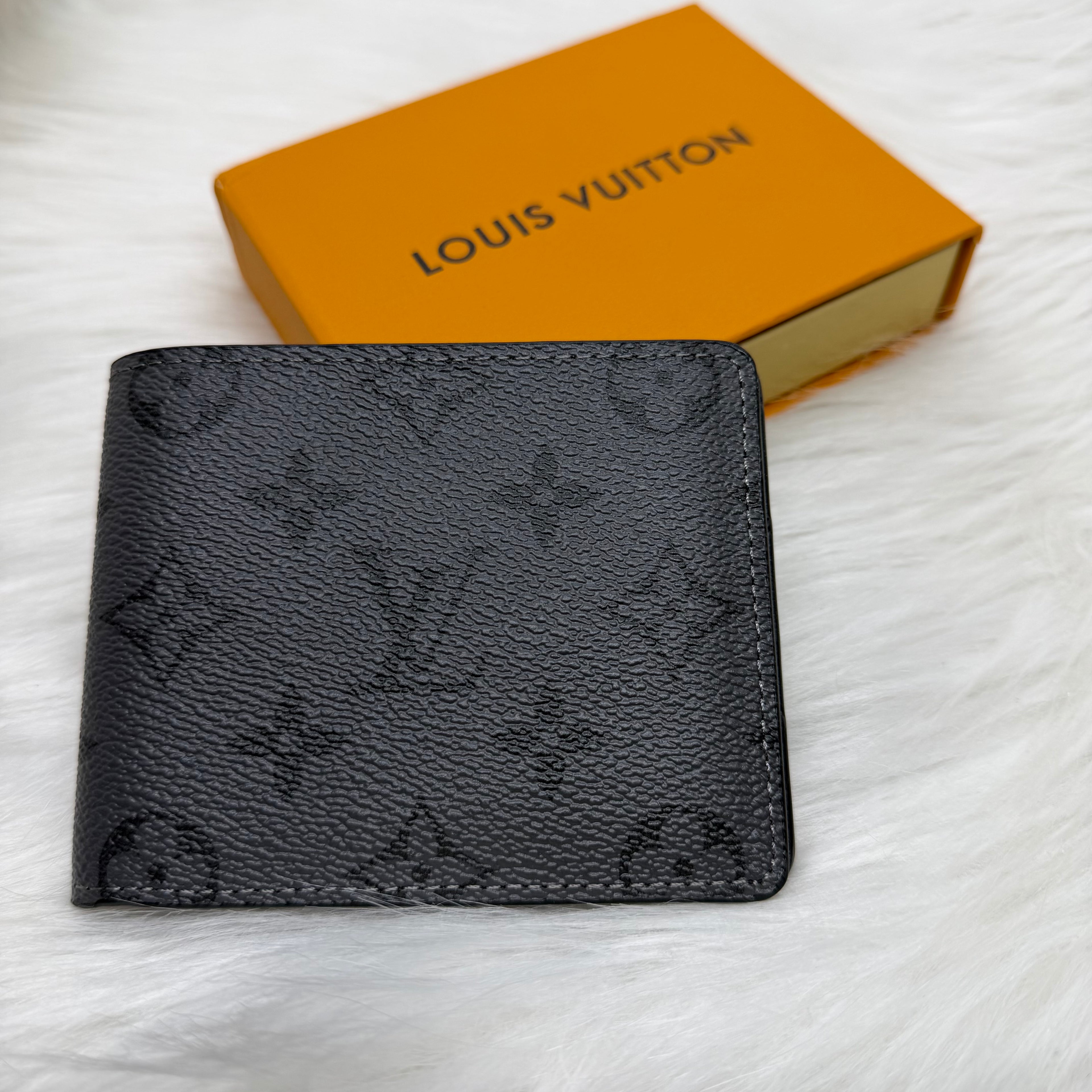 Louis Vuitton Wallet |Gray|
