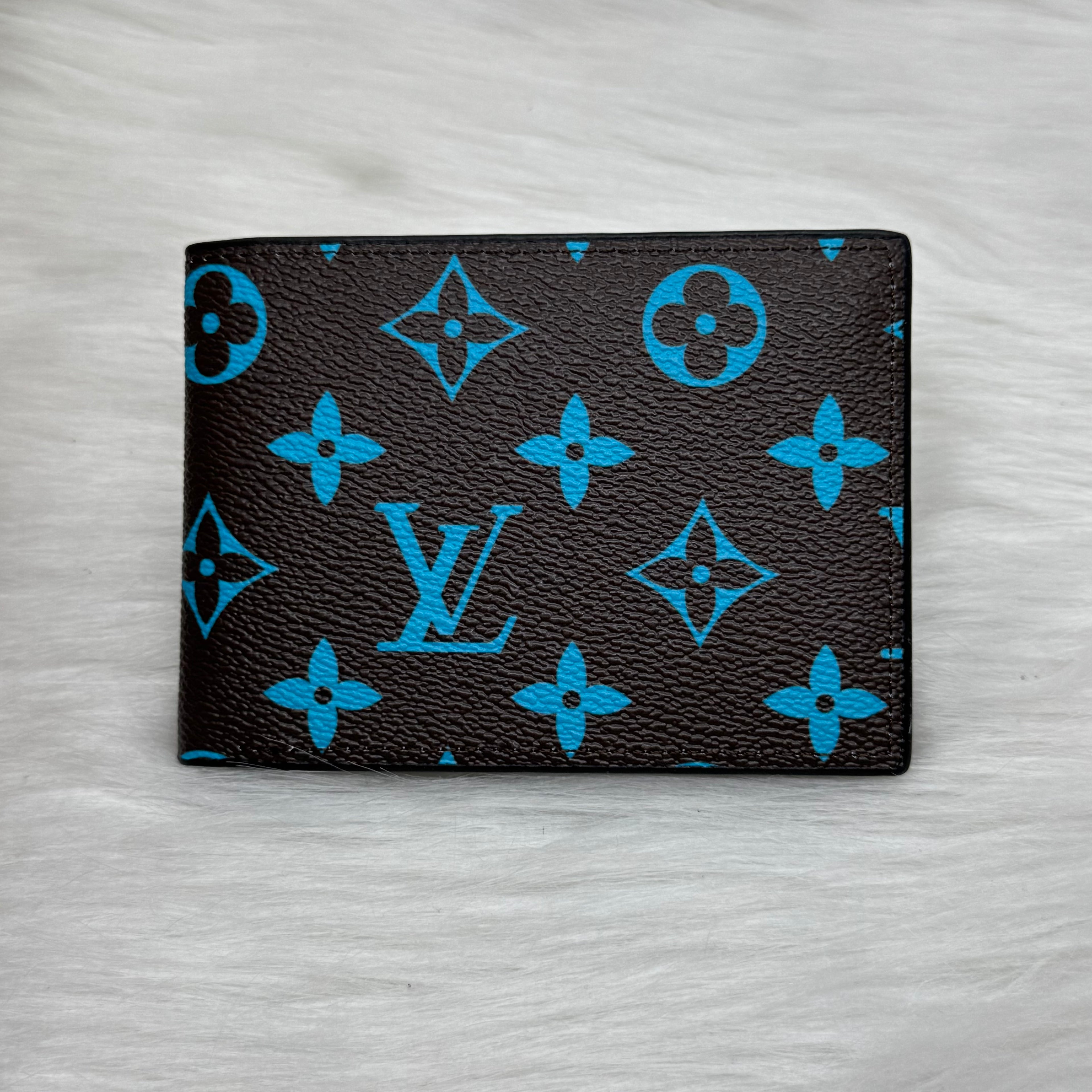 Louis vuitton wallet |Black Blue|