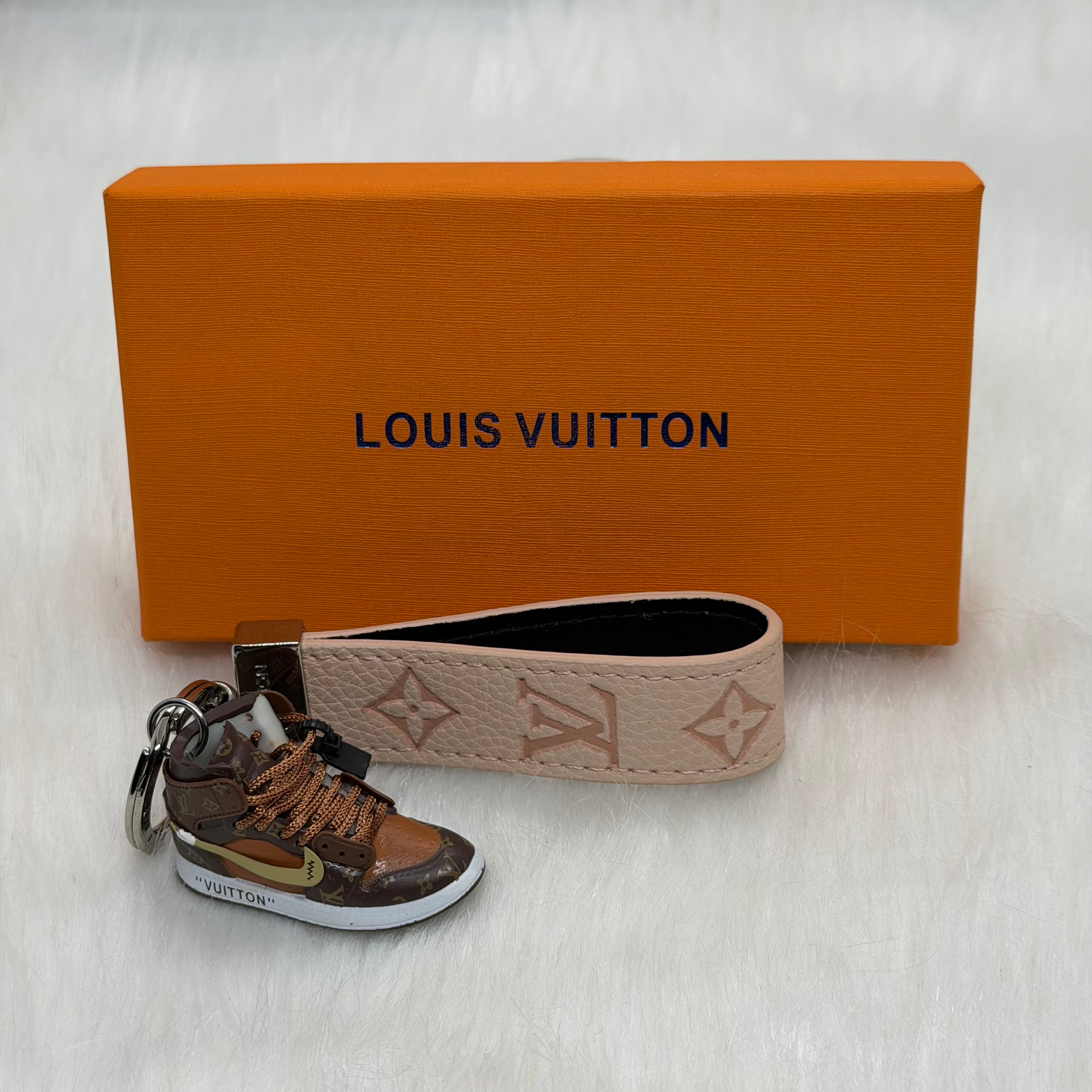 Louis Vuitton Sneaker Keychain |Pink|