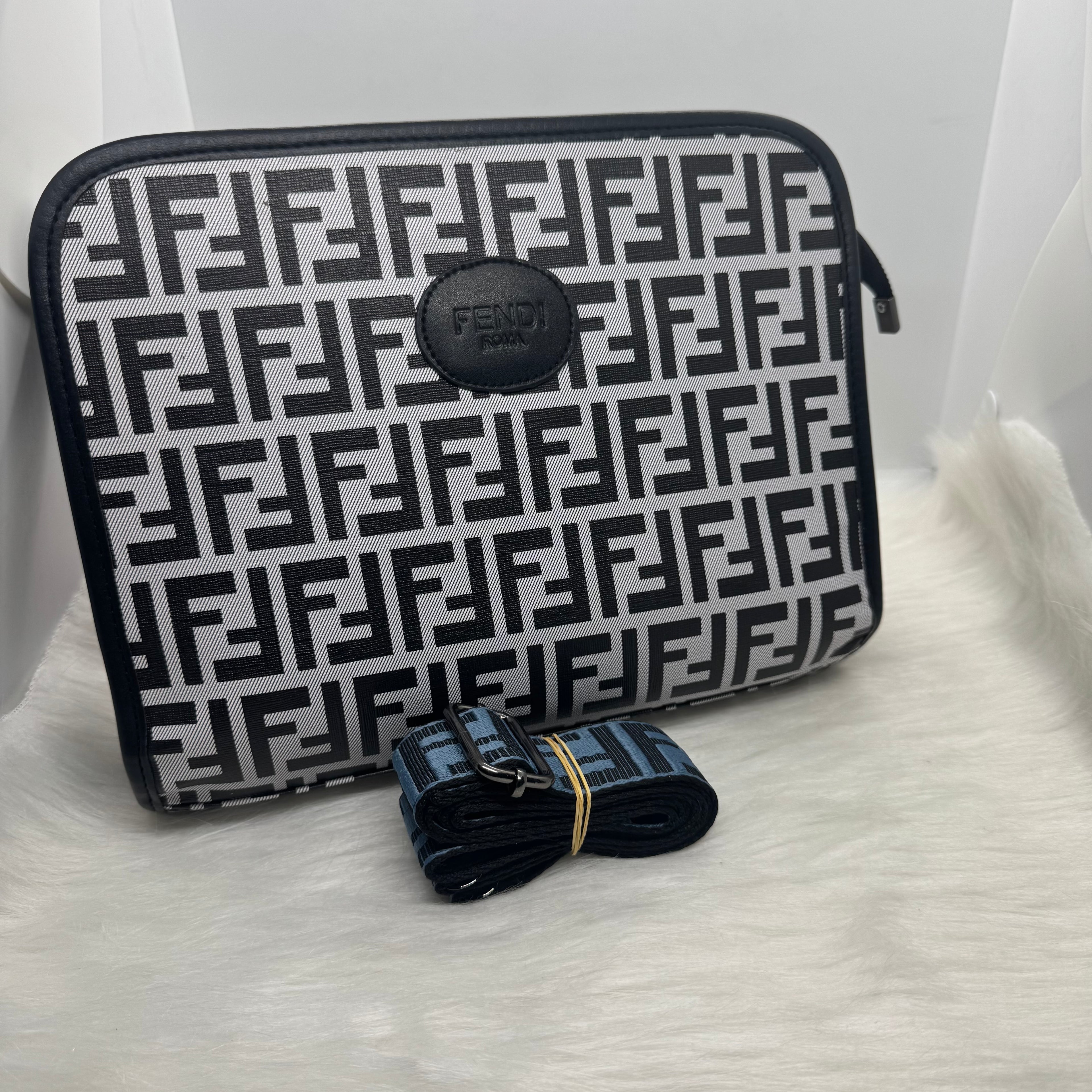 Fedni Clutch Bag |White|