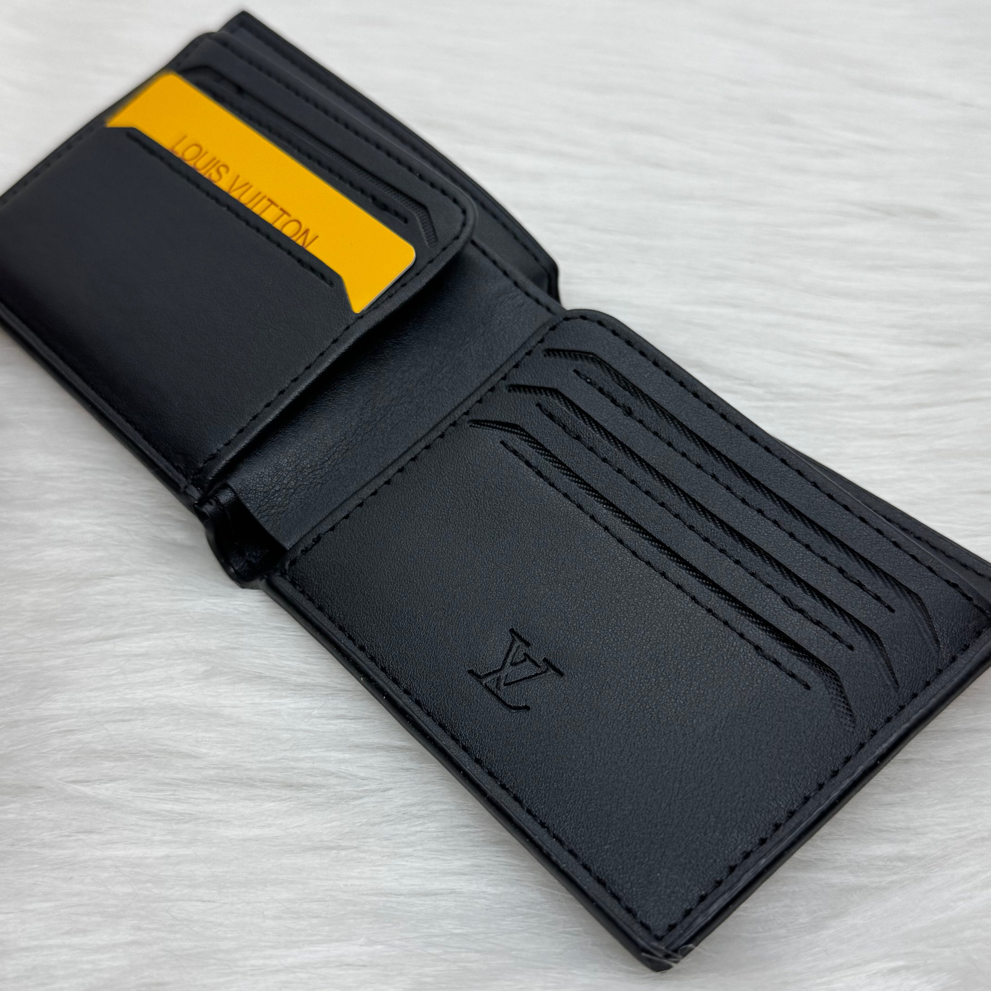 Louis vuitton wallet |Black|