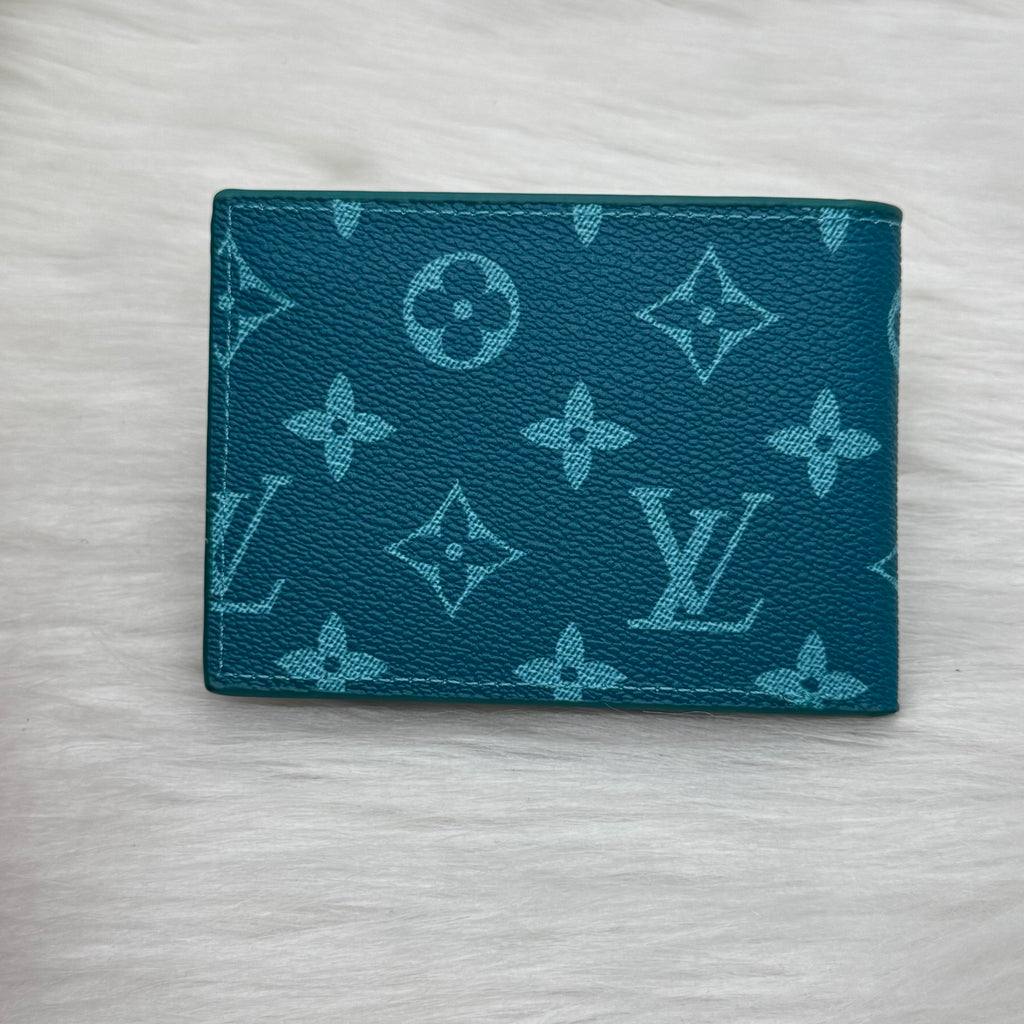 Louis vuitton wallet |Green|