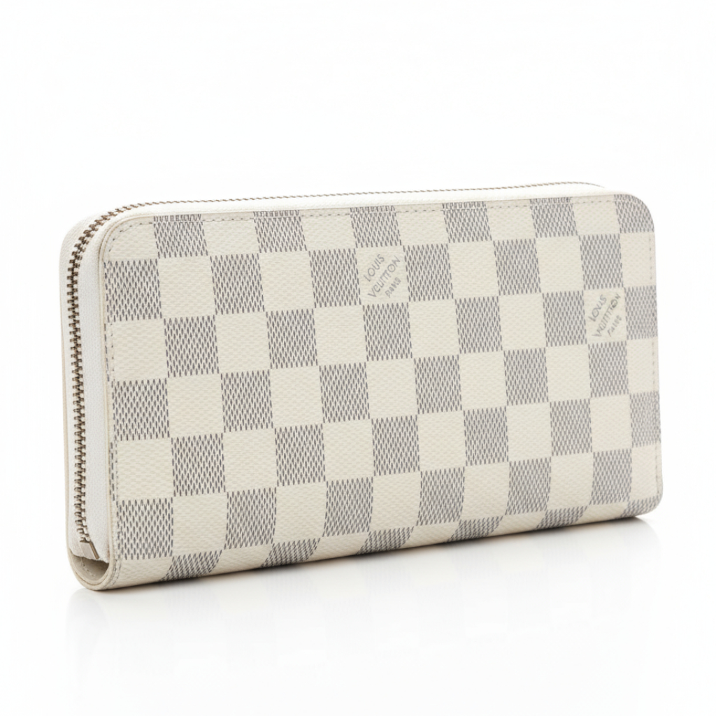 Louis Vuitton Hand Wallet Hz4